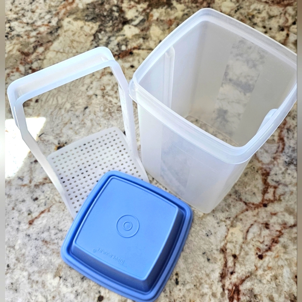 Vintage Tupperware Pickle Container. 3 Piece Pick-a-Deli Set